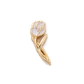 Détail d'un pendentif tulipe plaqué or avec finition en émail blanc élégant - Charme de Tulipe