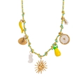 Collana intrecciata colorata bohémien con ciondoli a forma di sole dorato, conchiglia e perle - Collana in Corda Verde Sole