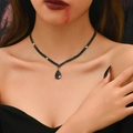 Gothic Doppelkette aus schwarzen Strasssteinen mit Tropfenanhänger für Halloween Kostüme - Doppelreihig Strass Mit Tropfenanhänger / Schwarz Doppelreihig Choker (1413)