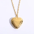 Collana con ciondolo a cuore vintage dorato con eleganti bordi floreali incisi - Collana Locket a Cuore con Motivo Vintage