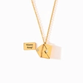 Gouden enveloppe hanger ketting van titanium staal met gegraveerde 'Wanna Bang' kaart binnenin - Wanna Bang? Inzetstuk - Goud