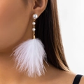 Elegant gold feather tassel earrings with imitation pearls for a minimalist vintage look - Gold+White