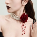Gargantilla gótica de perlas con rosa roja oscura y borlas largas de cuentas rojas - Collar Solo (Sin Pulsera) / Rosa Rojo Oscuro + Perla Artificial Blanca (6642K2)