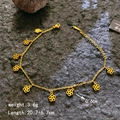 Goldenes Armband mit neun 0.6cm Hohlblumen-Anhängern auf 20.7cm verstellbarer Kette - Gold Hohl Rose Fußkettchen