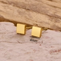 Minimalistische 4mm vierkante roestvrijstalen oorknopjes in gepolijst goud voor dames en heren - Vierkant 4mm Goud