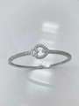 Eleganter silberner offener Armreif mit Pavé-Herzschloss-Design und funkelnden Kristallen - Herzschloss-Design (Stil 2 Weißes Armband)