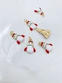 Makro-Detail von Schneemann-Anhänger mit bunten Kristallen und Goldmetall-Rückseite - Schal Schneemann Anhänger