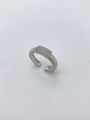 Polierter silberner offener Ring mit Spiralstruktur und rechteckigem Zirkonia-Besatz - Ring-Silber
