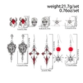 Détail du set de boucles d'oreilles gothiques avec dimensions, motifs crâne et croix - Pendentif Araignée Rubis Et Tête de Mort (6671)