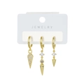 Detail eines 18K vergoldeten Ohrring-Sets mit zirkonbesetzten Dreiecks-Anhängern - Dreieck Kegel Kombination (M240910)