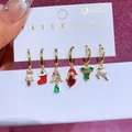 Set de 6 pendientes navideños bañados en oro con renos y papá noel de esmalte - Estilo de Colgante de Campana y Calcetín Navideño (23073106)