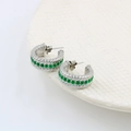 Macro di orecchini a cerchio intrecciati argento con pietre preziose verdi tonde - Tonalità Argento Strass Verde (CK359)