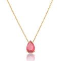 Gros plan d'un collier en or élégant orné d'un zircon rose taille poire serti trois griffes - Collier-Rose(T0389)