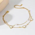 Detail der goldene zweilagige Fußkette mit weißen Herzmuscheln und edlen Perlen - Doppelschichtig Herz MOP Perle Stil (TL0025)