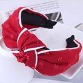 Cerchietto largo annodato rosso con texture pompon e dettagli di piping bianco donna - Rosso