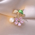 Eleganter Feder-Blumenanstecker mit rosa Zirkonia-Blüten und runder Süßwasserperle - Rosa Tropfenblütenblatt Stil (3)