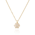Elegante gouden hanger ketting met fonkelende zirkoon sneeuwvlok op een witte achtergrond - Roterende Sneeuwvlok Ketting
