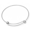 Dettaglio del bracciale regolabile in acciaio inossidabile con struttura flessibile - Colore acciaio