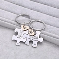 Puzzleteil-Schlüsselanhänger mit Lebensbaum und Freundschaftsspruch auf Samt - Puzzle-Stil