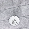 Collana in acciaio inossidabile lucido con ciondolo rotondo e disegno di un gesto a mano - Pollice in su (N445)