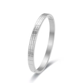 Silver stainless steel bracelet with geometric grid pattern and secure buckle clasp - Fine Style / Silver