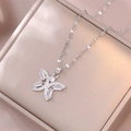 Zilveren vlinder hanger ketting met fonkelende zirkonia op een lipvormige ketting - Vlinder Staalkleurige Ketting (X3557)