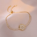Bracciale regolabile girasole dorato con zirconi brillanti e chiusura a scorrimento pratica - Bracciale in Zirconia Rotante (TS0192)