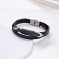 Herren Armband aus zweilagigem Leder mit Kohlefaser-Textur und silbernem Metallverschluss - Silber-Stil (Stil 1)