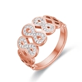 Anillo de infinito en oro rosa con cristales brillantes y diseño calado de triple bucle - US 6 / Rosa oro