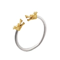 Vista macro de pulsera retro de alambre de acero trenzado con cabezas de dragón doradas - Bicolor Oro y Plata Estilo 2
