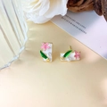 Orecchini a perno giglio rettangolari vintage con smalto rosa e dettagli perla - Stud orecchini / Oro Bianco