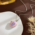 Ovale medaillon ketting met paars schelpreliëf en zilveren ketting voor dames - Conch Locket (Silver Pink)
