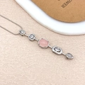 Collier en argent avec gemme cabochon rose et accents géométriques en zircon - Argent Rose