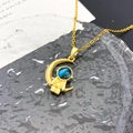 Collar dorado con colgante de astronauta en luna creciente y casco galaxia azul - Estilo Astronauta Luna Planeta-Dorado (XL1118)