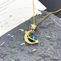 Collar con colgante de estrella y luna dorada con circonitas y planeta azul degradado - Estilo Estrella Luna Planeta-Dorado (XL1132)
