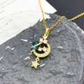 Collar dorado de estrella y luna con colgante de planeta azul e incrustaciones de circón - Estilo Estrella Luna Planeta-Dorado (XL1865)