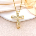 Collar de cruz chapado en oro con circonitas brillantes y una cadena fina elegante - Estilo Cruz Entrelazada Incrustada (XL2307) / Dorado