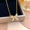 Elegante gouden strik ketting met fonkelende zirkoon kristallen in een geschenkdoos - Goud (XL222)