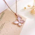 Collana a farfalla in oro rosa con madreperla iridescente e pietre di zircone - Bella Collana Farfalla(XL3817) / Oro rosa