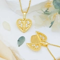 Gouden hart medaillon ketting met vleugels en kristallen die open en dicht staten toont - Hart (XL1828) / Goud