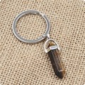 Porte-clés pilier en cristal hexagonal en pierre œil de tigre avec anneau en argent - Bracelet en pierre œil de tigre
