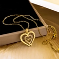 Goldene Herzanhänger-Halskette für Mütter mit Kristallen und Liebe-Gravur-Details - Herz zu Herz (XL1512) / Gold