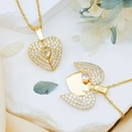 Gouden hart medaillon ketting met pavé zirkonia en open vleugel ontwerp - Volledige Zirkonia Hart (XL2990) / Goud