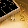 Goldene Herz-Liebe-Halskette mit funkelndem Zylinder-Strassanhänger und Karabinerverschluss - LOVE Zylinder (XL237) / Gold
