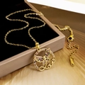 Goldene Halskette aus Edelstahl mit buntem Stein-Schmetterling und LOVE-Anhänger - Libelle LOVE (XL983) / Gold