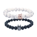 Kronen-Armband-Set mit mattschwarzen Perlen und weißen Türkis-Steinen für Paare - Weißer Türkis Krone