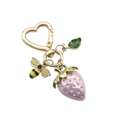 Porte-clés créatif doré avec fraise, abeille et marguerite sur fond blanc - Fraise Rose Solide Anneau Cœur