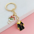 Porte-clés de remise des diplômes doré avec bouquet de tulipes et toge académique - Style Toge Jaune et Tulipe (LQ-01875-3#)