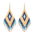 Handgefertigte Boho-Ohrringe mit blau-goldenem Rautenmuster und langen Perlenfransen - Gold Navy Blaugrün Weiß Geometrischer Stil (QQ198)