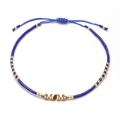 Bracelet en perles bleues avec lettrage MOM et accent doré de football américain - Bleu